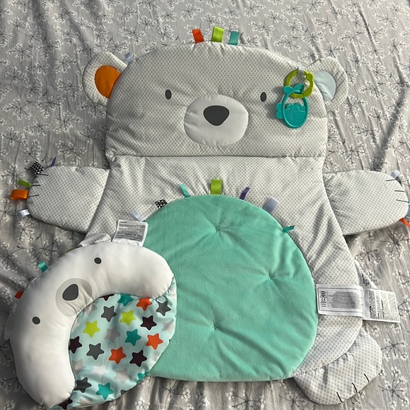 Bright starts - Tummy time prop & play Baby activity Mat - Picture 1 of 5